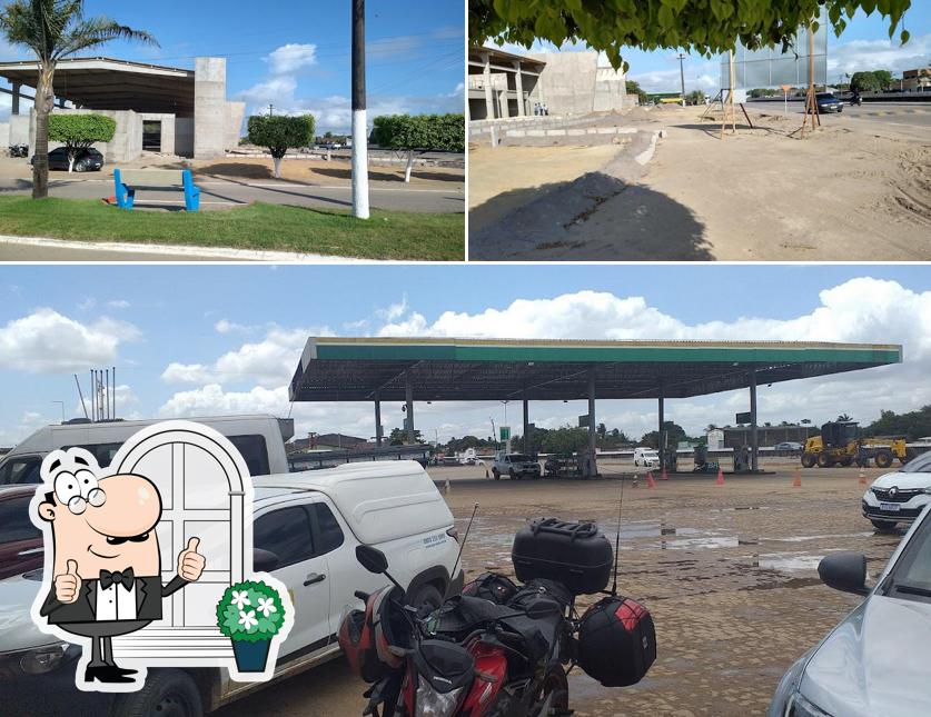 Veja imagens do exterior do Empório do Menestrel