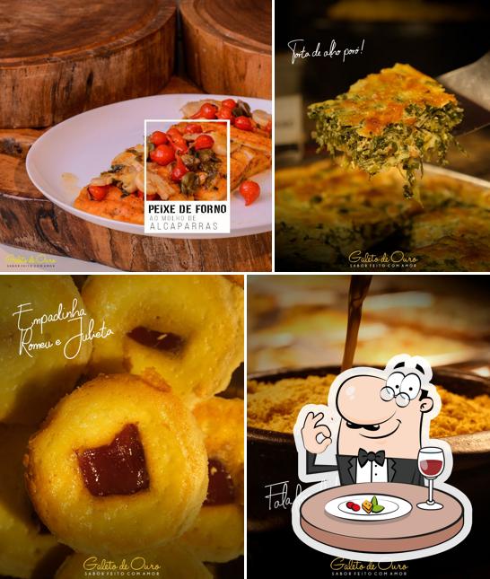 Comida em Galeto de Ouro