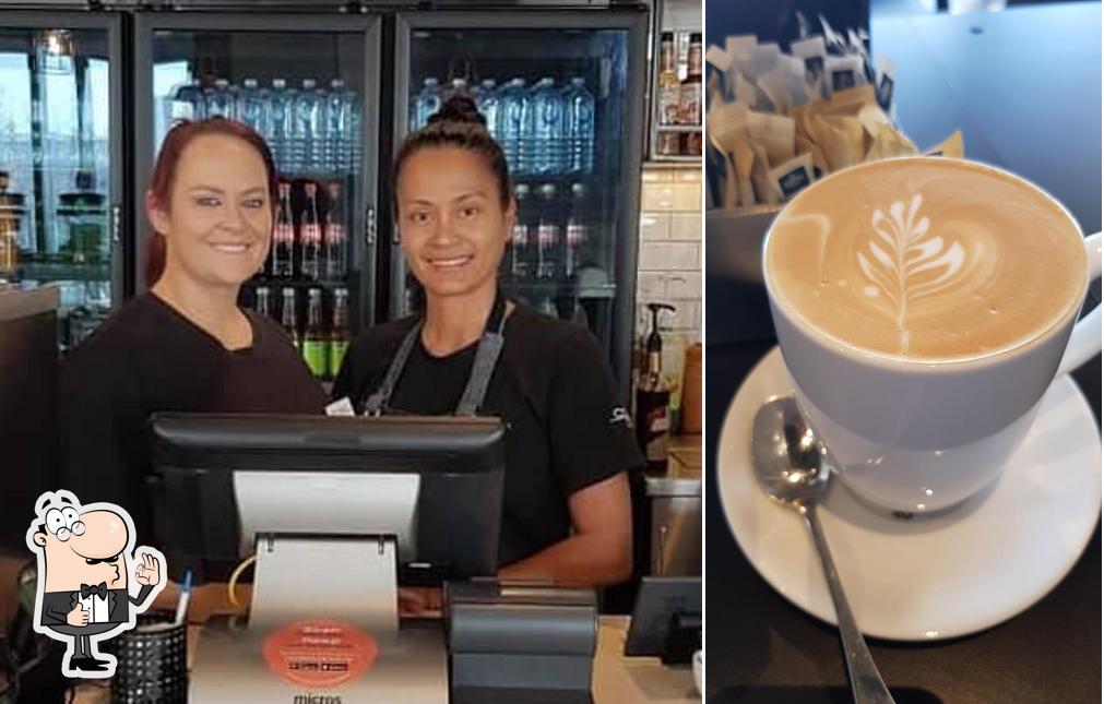 The Coffee Club in Lakelands Restaurant menu and reviews