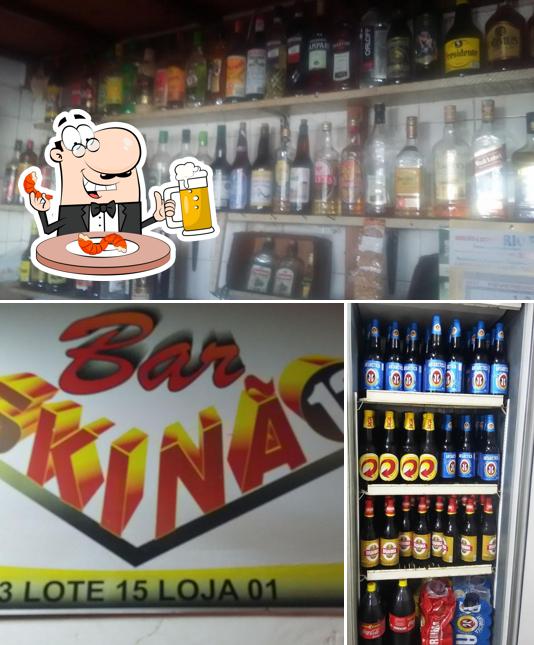 Desfute uma tulipa de cerveja leve ou escura