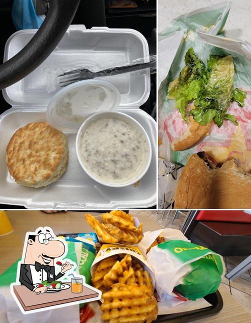 Carl's Jr., 431 W Vandalia Ave in Porterville Restaurant menu and reviews