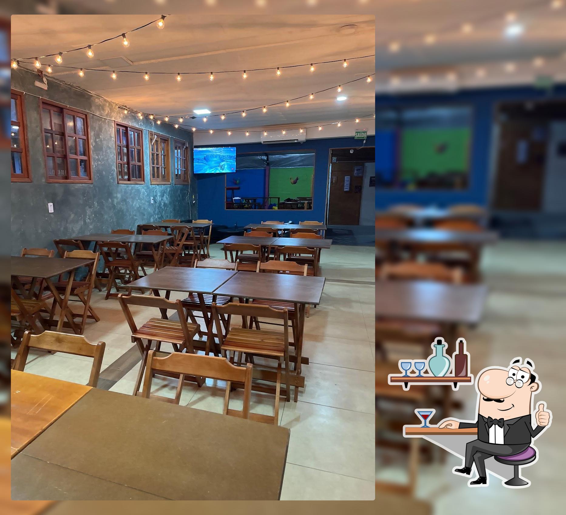Maria’s Bowling Bar