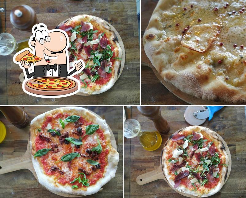Попробуйте пиццу в "UNA PIZZA FoodTruck"