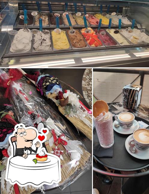 Pasticceria PINO Gelateria Caffettiera San Cesareo offre une variété de desserts