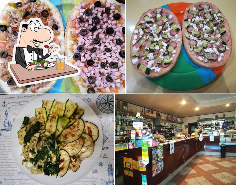 Platti al SNACK BAR PLANET CAFE'