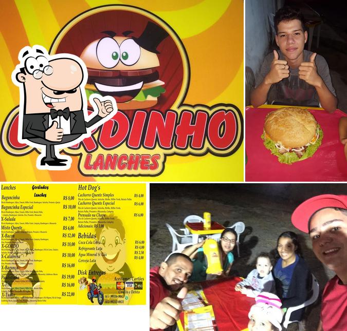 Look at the photo of Gordinho Lanches