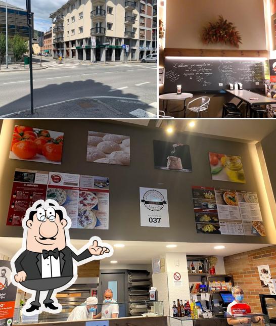 The photo of Pizzeria Farina Del Mio Sacco’s interior and exterior