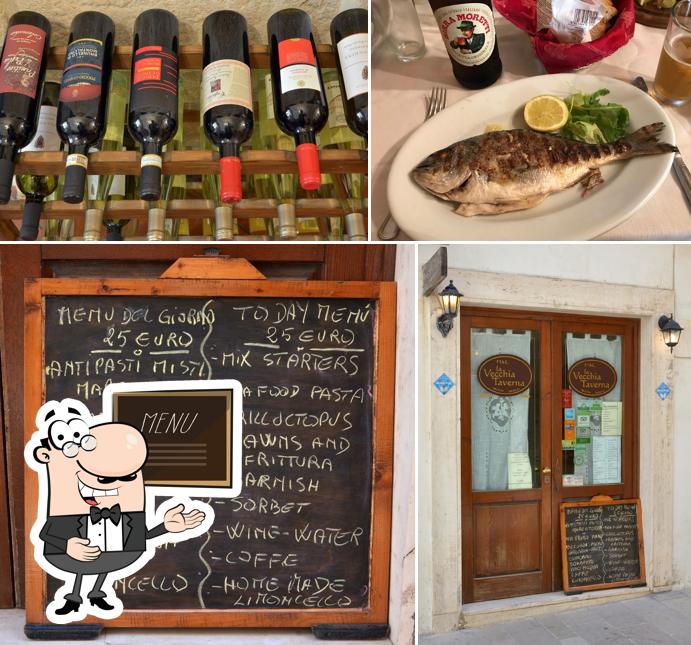 La foto di lavagna e bevanda da Ristorante La Vecchia Taverna