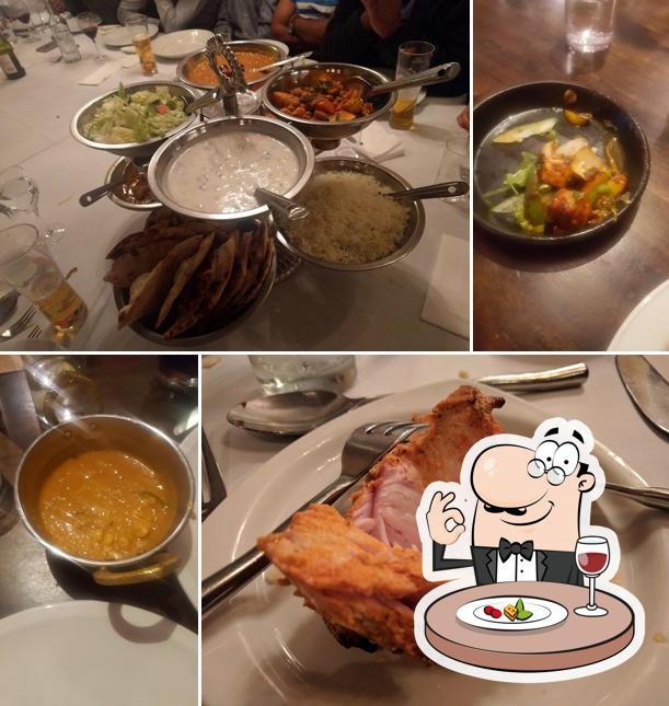 Еда в "ERIKI Indian Restaurant @ Crowne Plaza Hotel - Heathrow"