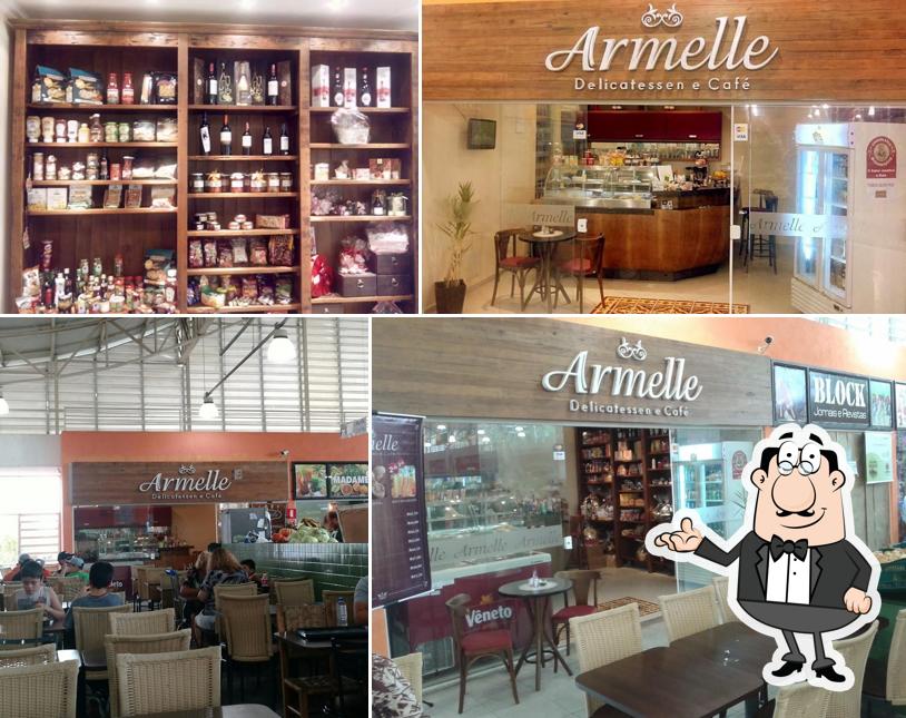 O interior do Armelle Delicatessen e Café