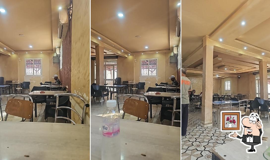 Découvrez l'intérieur de Bouthouri café