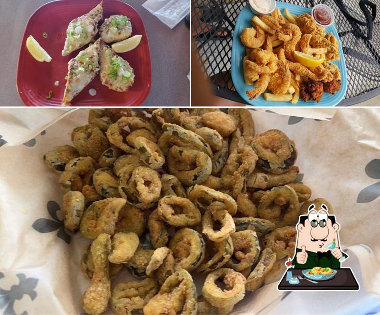 Castaways, 2114 Bienville Blvd in Ocean Springs Restaurant menu and
