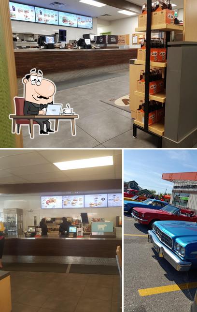 L'intérieur de A&W Canada