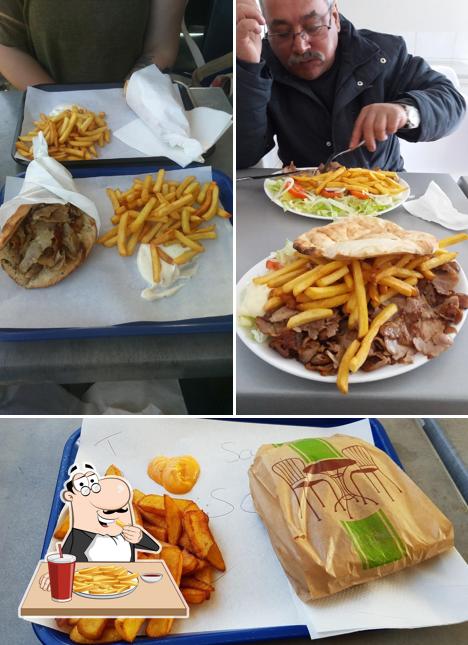 Disfruta de sus patatas a la francesa en La Terrasse Kebab