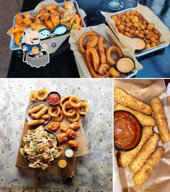 Buffalo Wild Wings, 808 Lake Harbour Dr in Ridgeland Restaurant menu and reviews