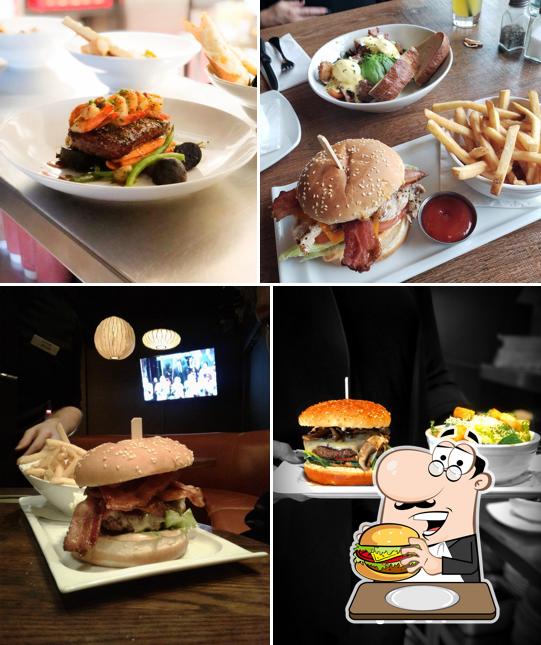 Oakroom Grill in Prince Restaurant menu and reviews