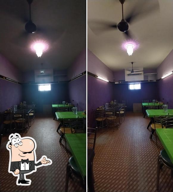 AKR Family Hotel