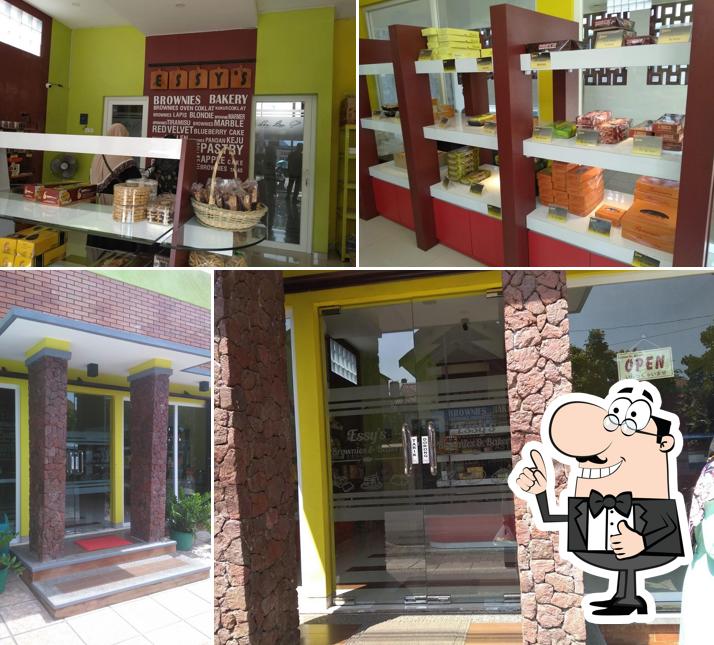 Essy's Brownies & Bakery, Kudus Restaurant reviews