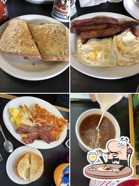 Busy Bee Café in Springfield Restaurant menu and reviews