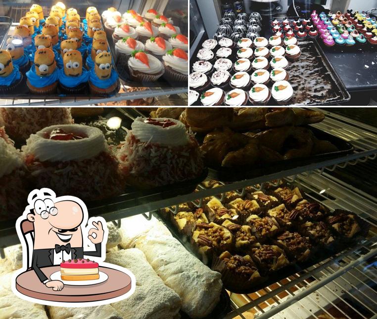Bowie Bakery, 901 Park St in El Paso Restaurant menu and reviews