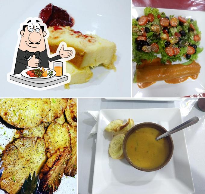 Platos en Restaurante Flor de Croatá