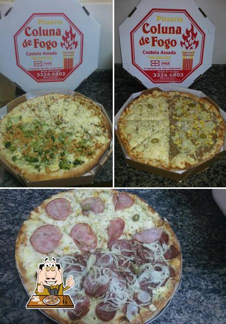 Experimente pizza no Pizzaria Coluna de Fogo