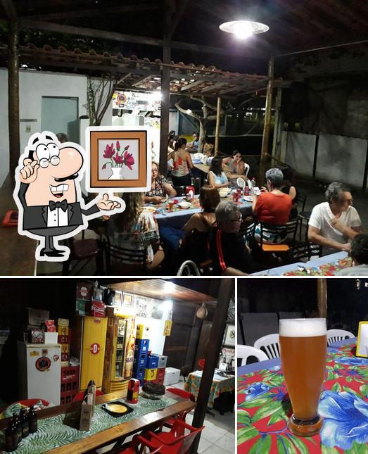 Dê uma olhada a ilustração ilustrando interior e bebida no PUB & Churrasquinho DO BOI