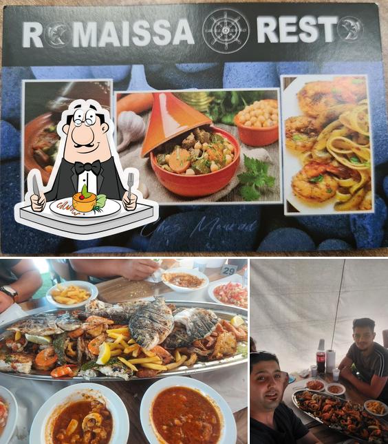 La photo de la nourriture et table à manger concernant Romaissa Snack Resto