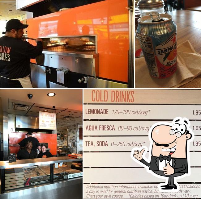 Blaze Pizza, 3129 Fairlane Dr in Allen Park Restaurant menu and reviews