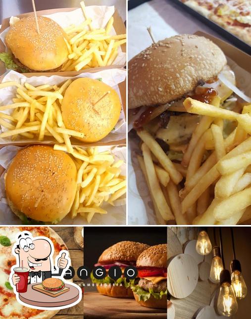 Prova un hamburger a T•MANGIO Pizzeria • Hamburgeria