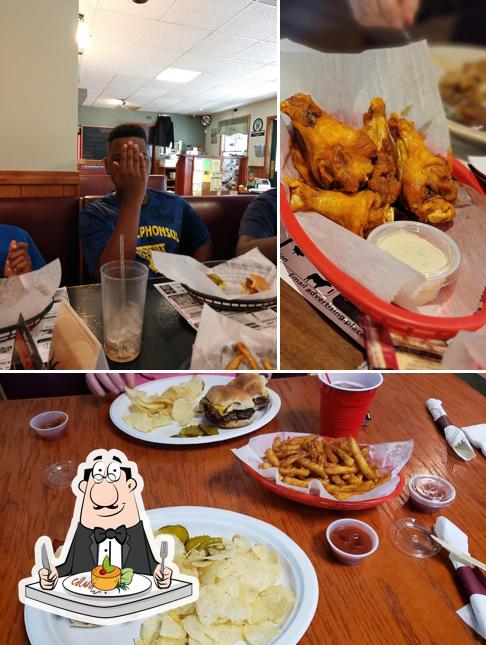 Smokey's Bar & Grill, Java Center - Restaurant menu, prices and reviews