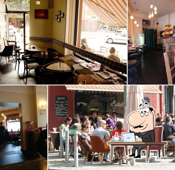L'intérieur de Goldberg Bar Café Restaurant