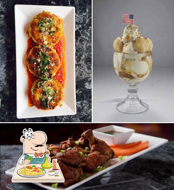 Kings Dining & Entertainment Chicago, 1500 N Clybourn Ave in Chicago