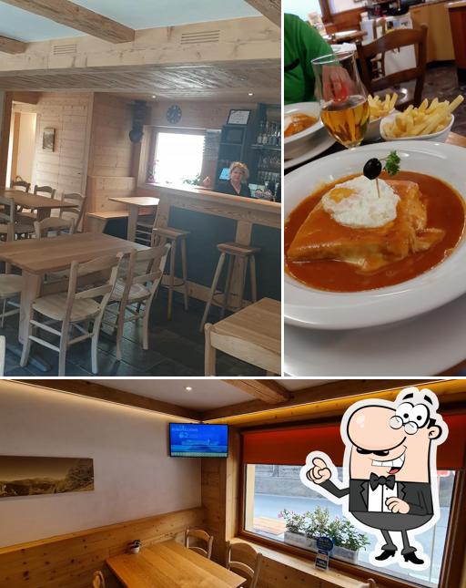 Gli interni di Café de Som la Proz