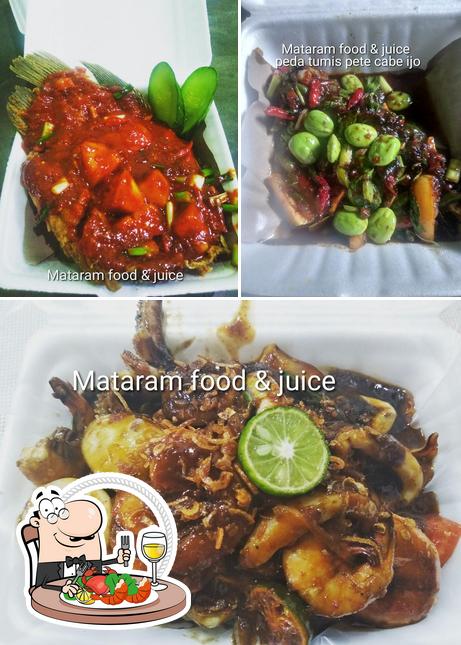 Order seafood at Mataram food & jus