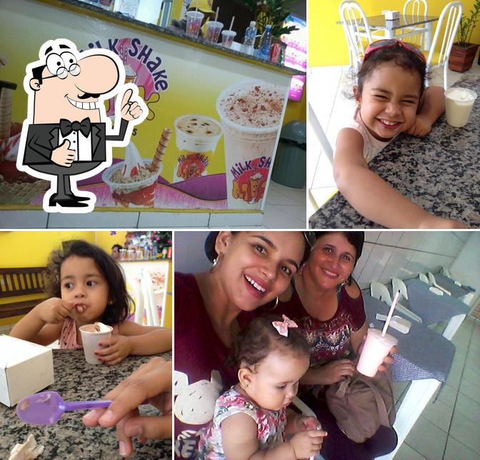 See the pic of Milk Shake Mix Sorvetes e Açaí