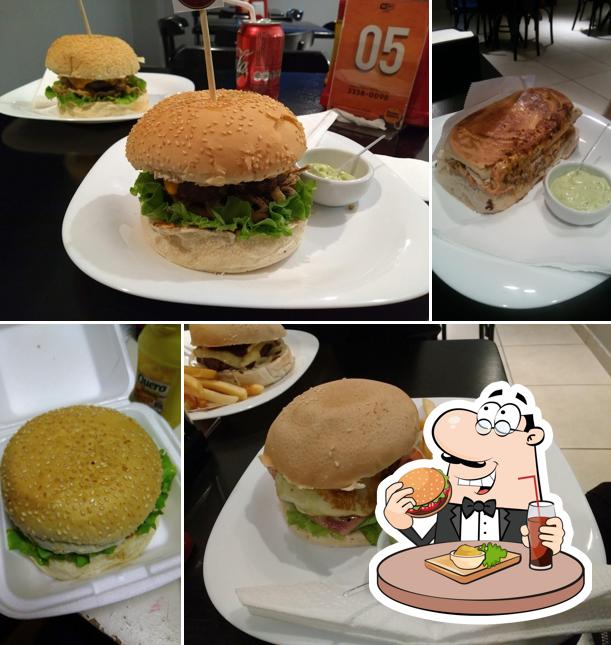 Os hambúrgueres do Doutor Sanduba Prime Burguer irão satisfazer diferentes gostos