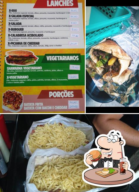 Consiga um hambúrguer no Parada Lanches