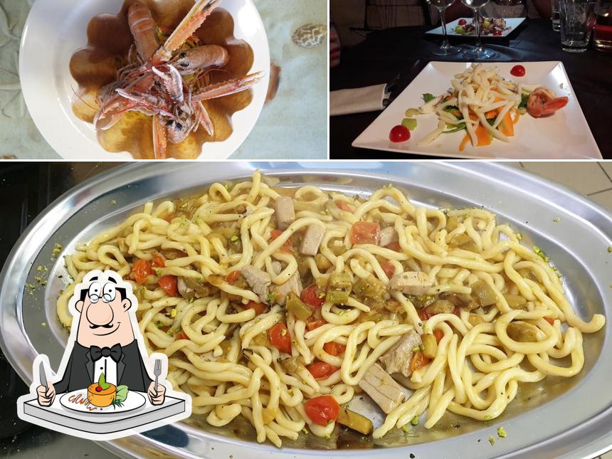 Cibo al Bar/Ristorante Circolo Nautico( H&T)