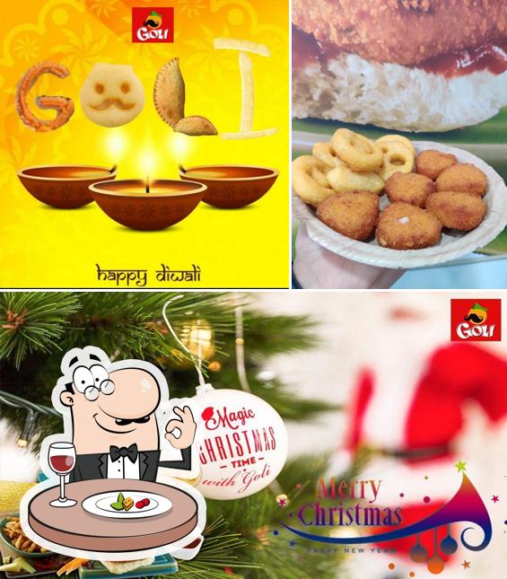Food at GOLI VADA PAV