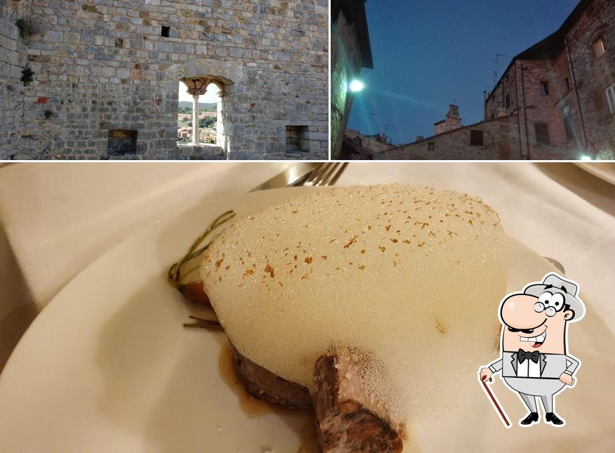 La esterno e cibo del ristorante