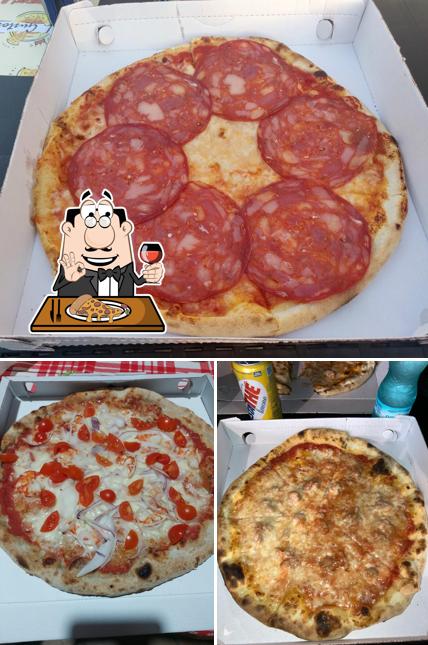 Ordina una pizza a E.L. gustos