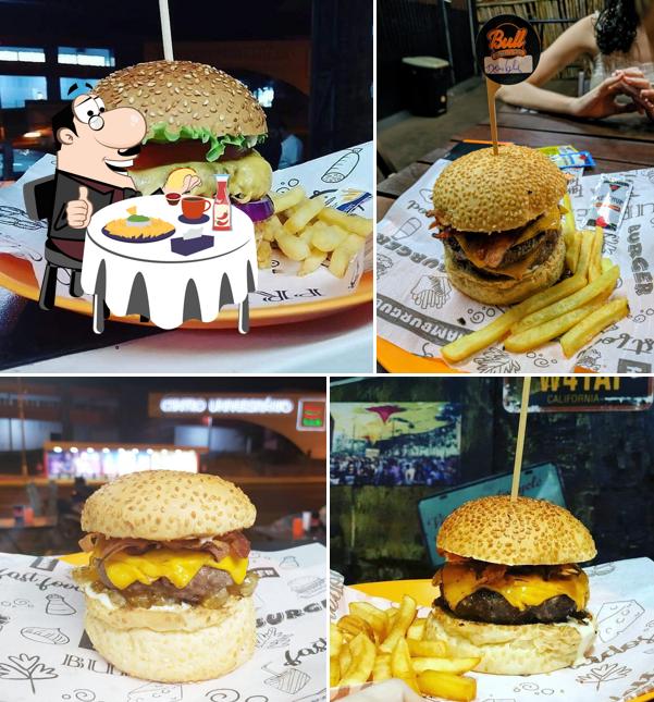 Delicie-se com um hambúrguer no Bull Burger & Grill