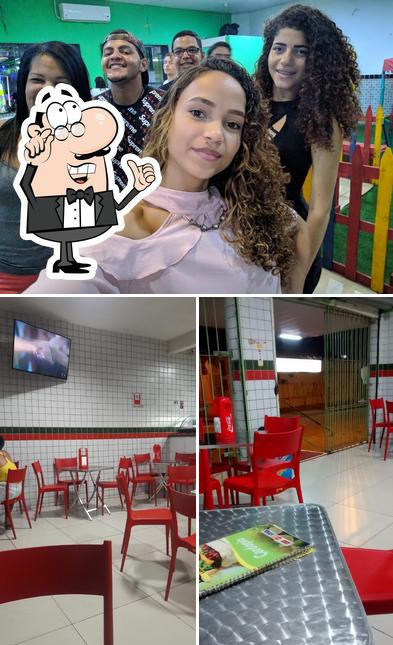 O interior do Boka3Burguer