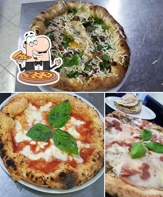 Scegli una pizza a Sfizi di Pizza Restaurant di Mario Rossi e Abbadia Carla