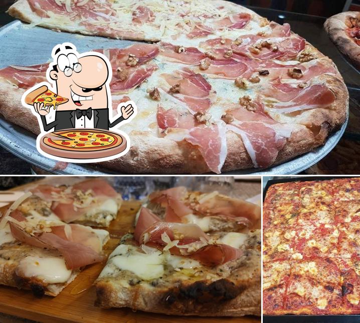 Scegli tra le svariate varianti di pizza