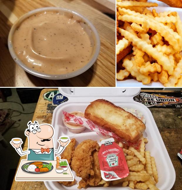 Raising Cane's Chicken Fingers in Azusa Restaurant menu and reviews