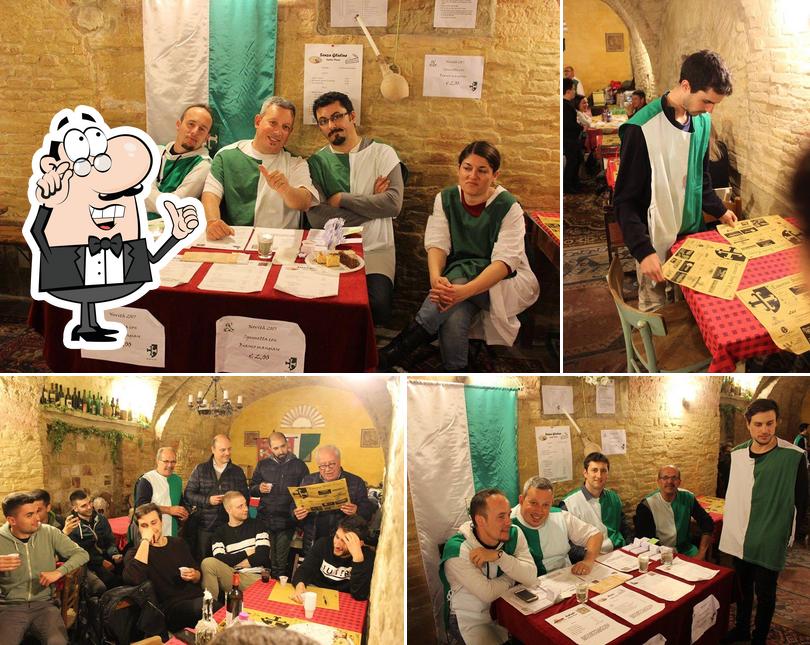 Gli interni di Taverna SANTA CROCE #PolisportivaClementina