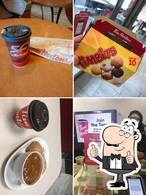 Regarder cette image de Tim Hortons