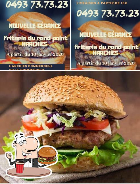 Commandez un hamburger à Friterie du rond-point